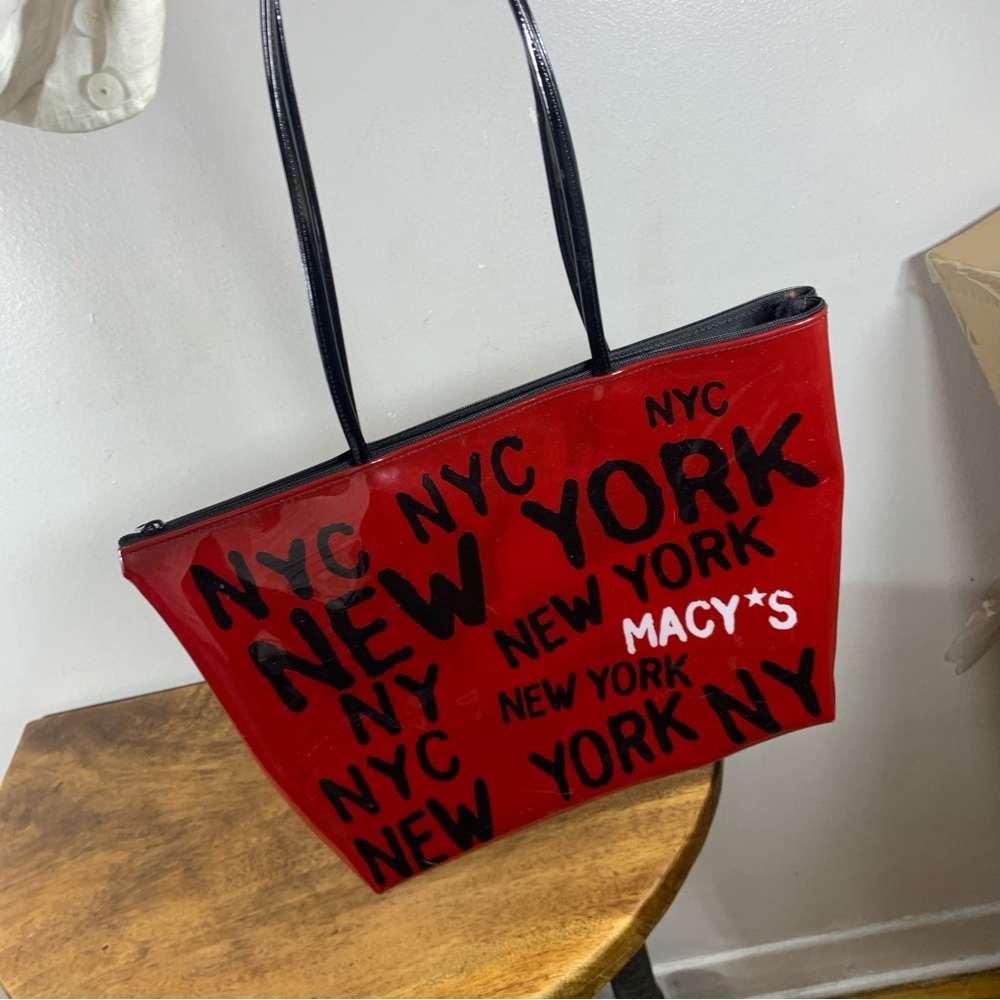Vintage Macy’s New York City red large tote bag